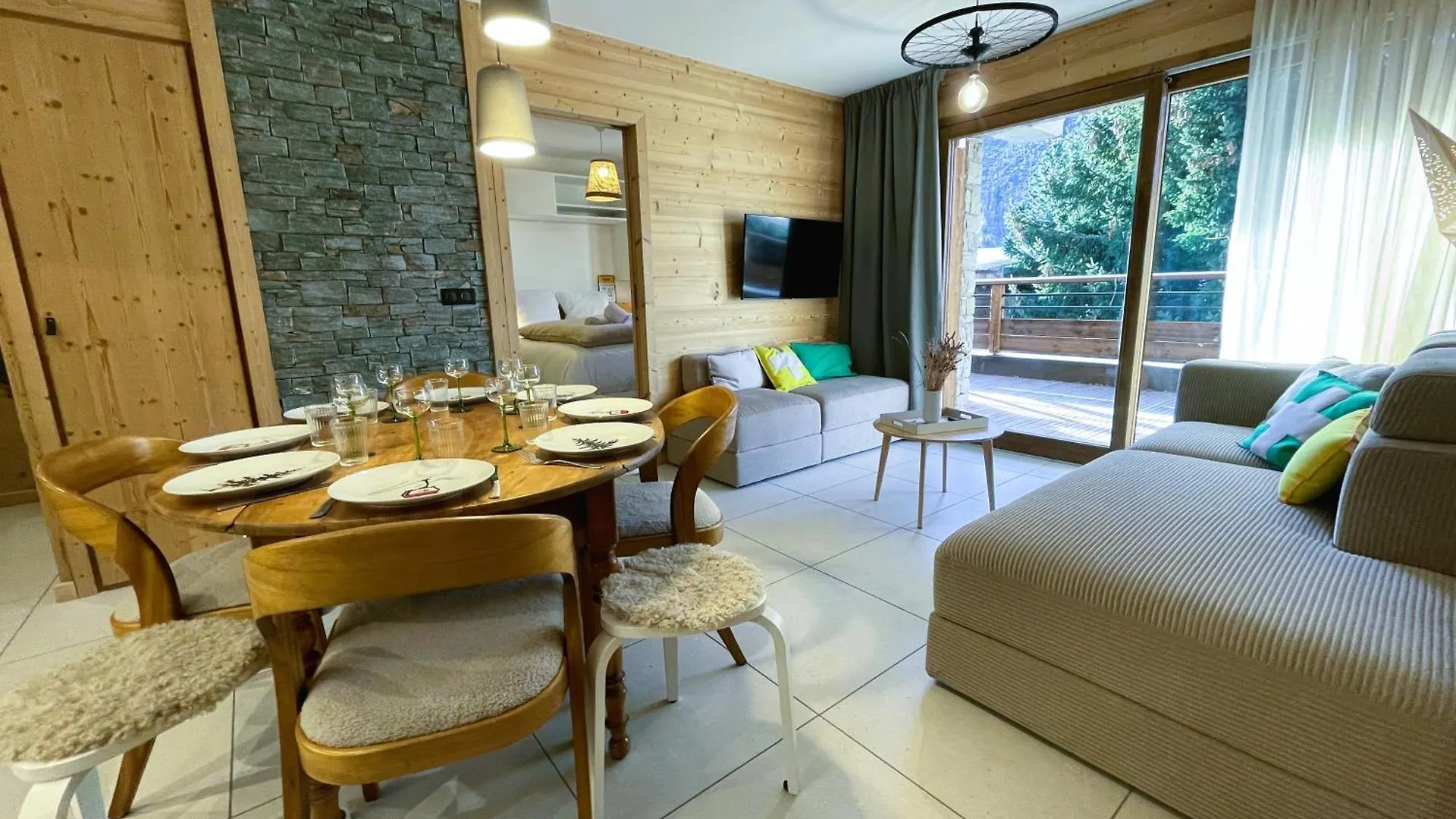Appartement 8 Personnes Neuf Au Coeur Du Village Saint-Sorlin-dʼArves 0*,